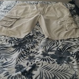Union Bay man khaki tan shorts